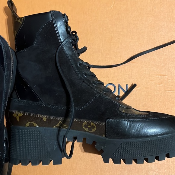 Louis Vuitton Laureate Platform Desert Boot - Picture 10 of 15